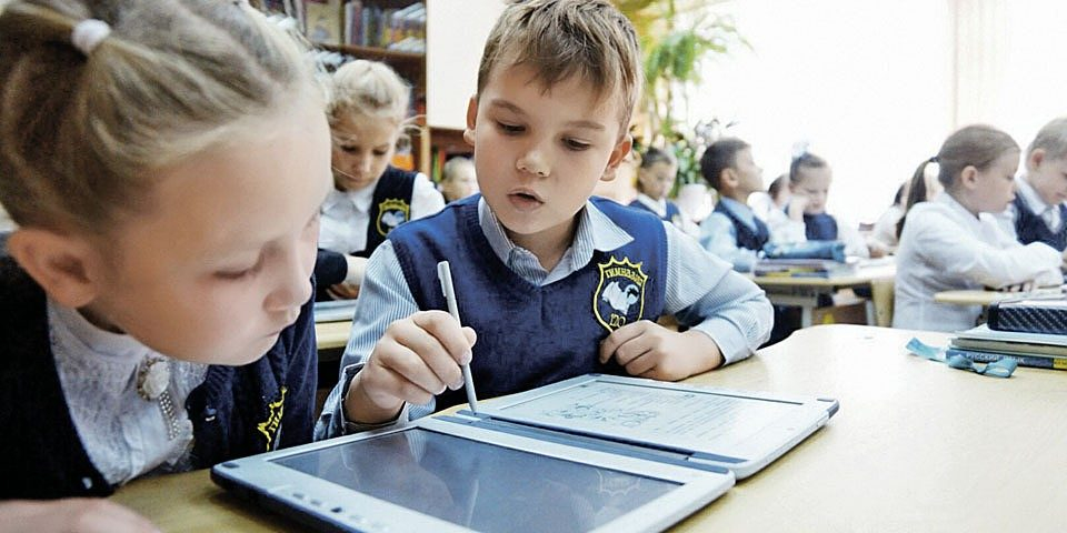 Волго-Вятский банк Сбербанка подключил свыше 700 школ к образовательной цифровой платформе