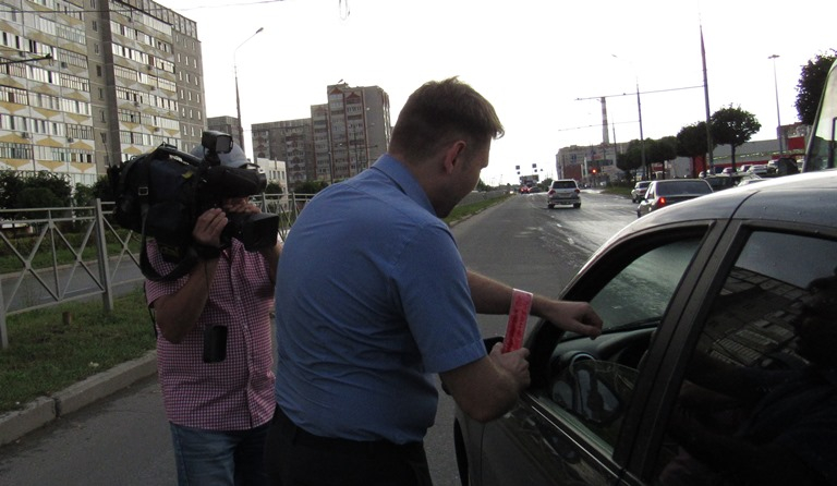 В Йошкар-Оле сотрудники ГИБДД и журналисты проверили маленьких пассажиров