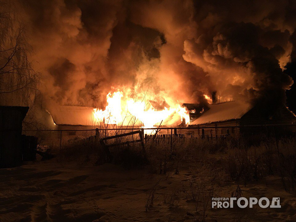 Стали известны подробности крупного пожара на конюшне в Йошкар-Оле