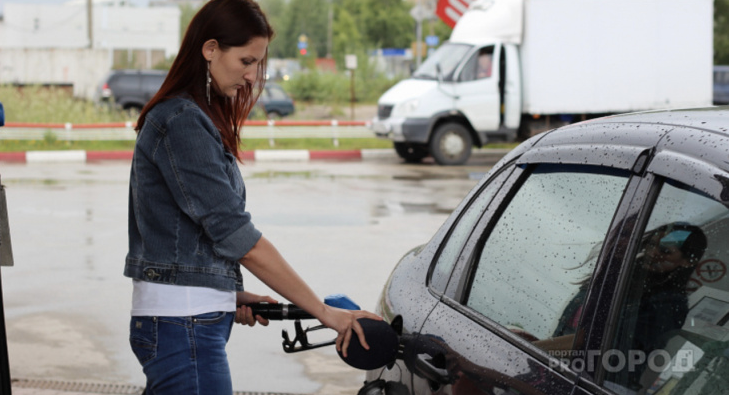 В Госдуму внесли законопроект о госрегулировании цен на топливо