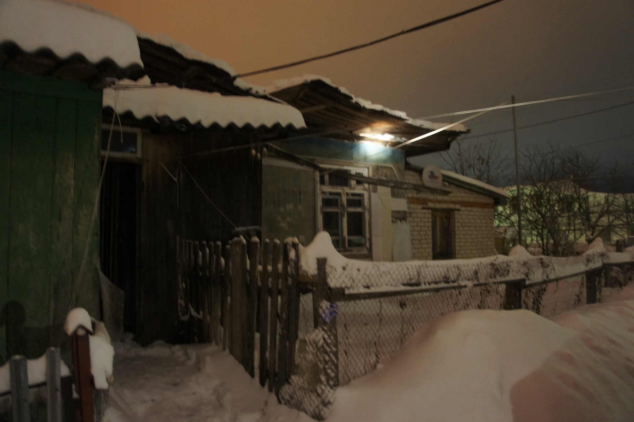 Из-за сильного снегопада в Йошкар-Оле обрушилась крыша жилого дома