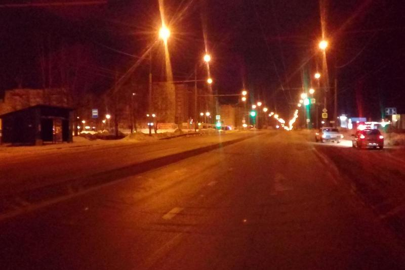 Переходившую дорогу 21-летнюю йошкаролинку сбил ГАЗ