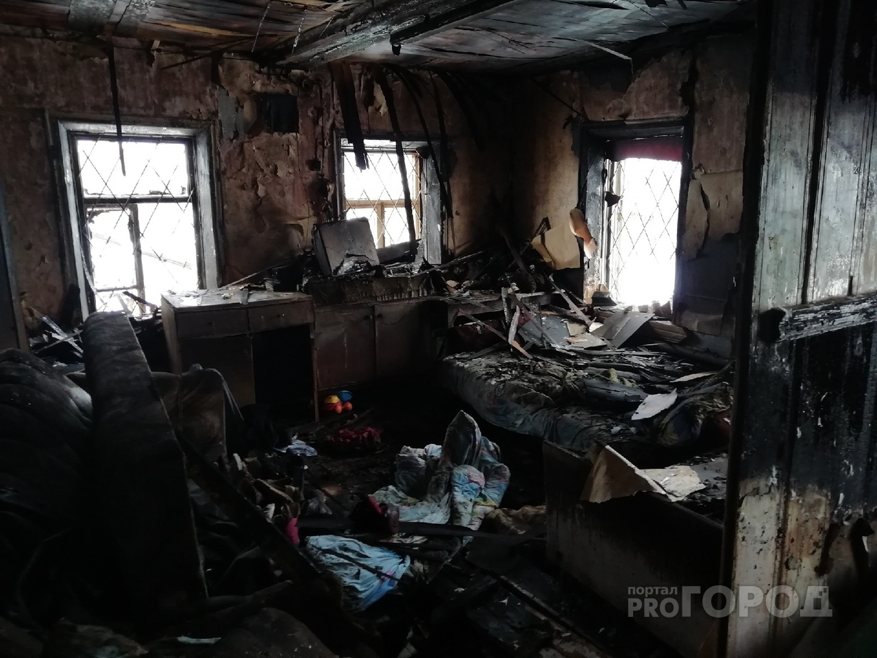 Йошкаролинец намерен судиться с электриками из-за сгоревшего дома