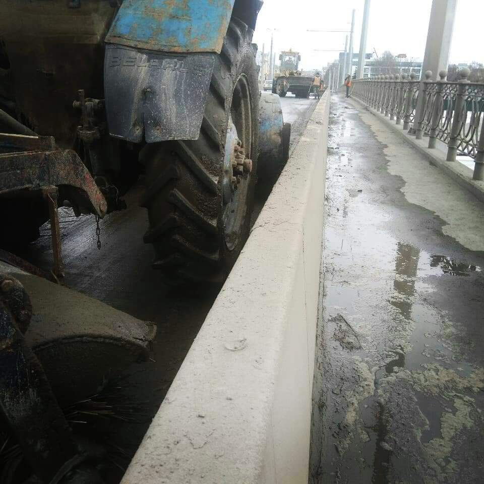 В Йошкар-Оле уже началась борьба с «зимним» песком на дорогах