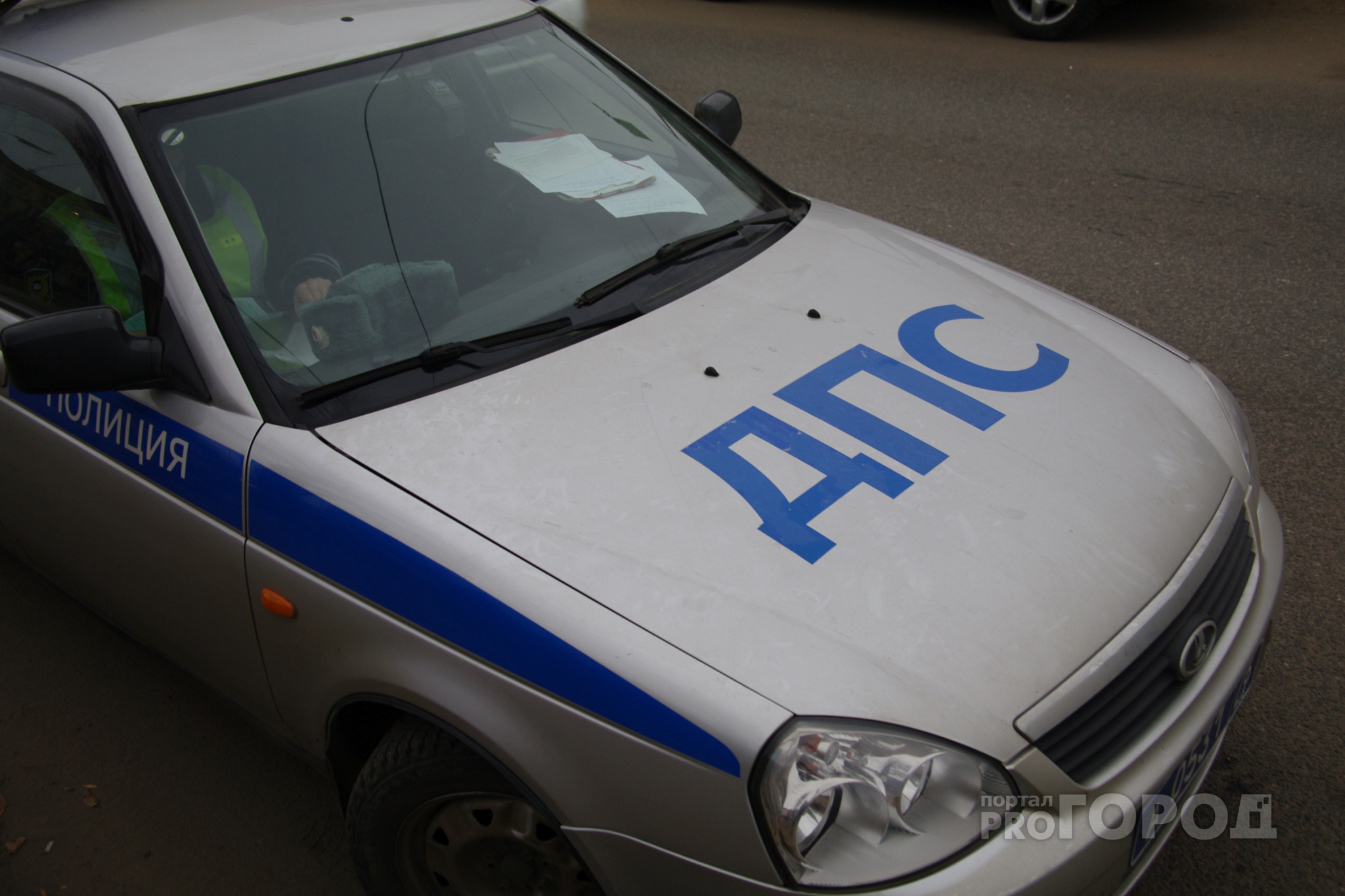 Полиция задержала йошкаролинца, который «рассекал» на авто с поддельными правами