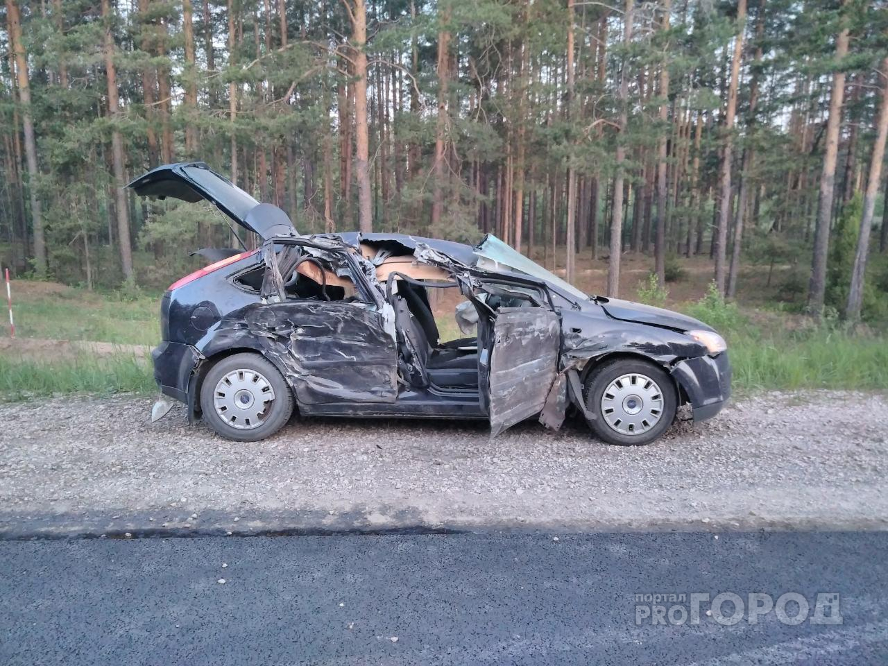 Появились фотографии смертельного ДТП на Казанском тракте