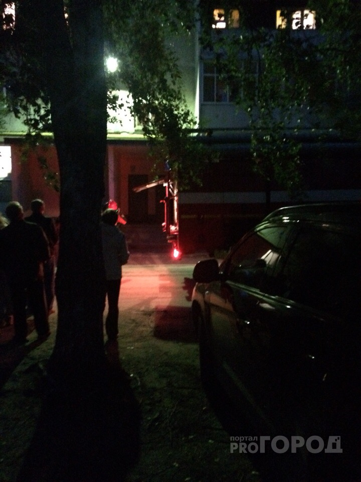 В Йошкар-Оле пожарных вызвали тушить «киношное» пламя