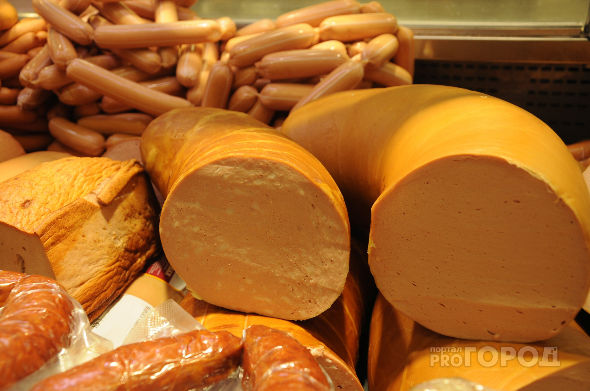 Специалисты назвали опасную колбасу: есть ли такая на прилавках Йошкар-Олы?