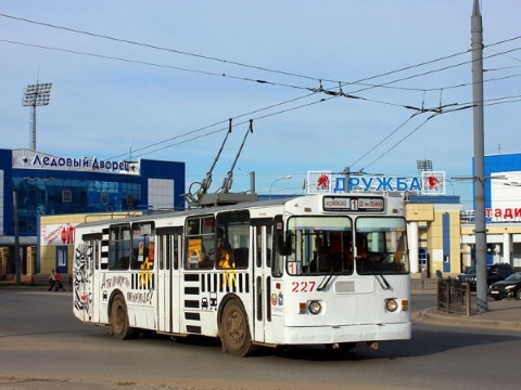 В День знаний в Йошкар-Оле перекроют дороги и изменят маршруты троллейбусов
