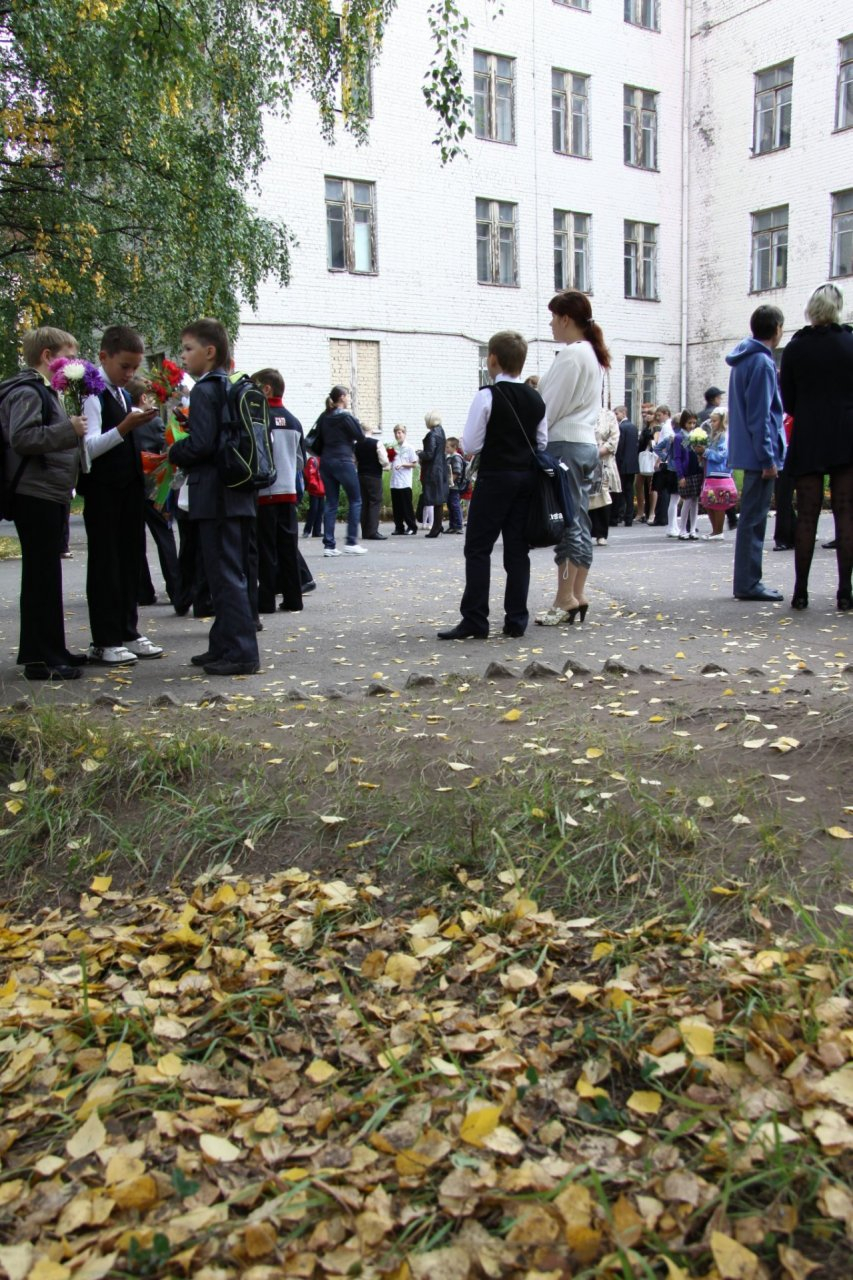 Российские школьники переходят на дистанционное обучение