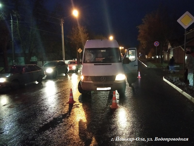 В Йошкар-Оле на Водопроводной подросток попал под колеса иномарки