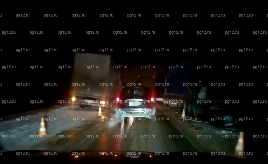 Йошкаролинец о ночном ДТП на Кокшайском тракте: «Столкнулись около пяти машин»