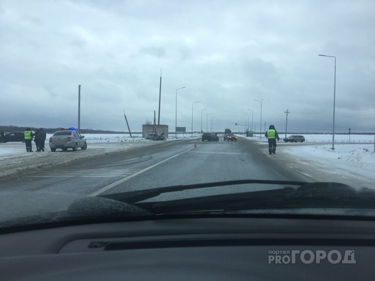 ДТП на Казанском тракте в Марий Эл: после удара «двенадцатую» отбросило с дороги