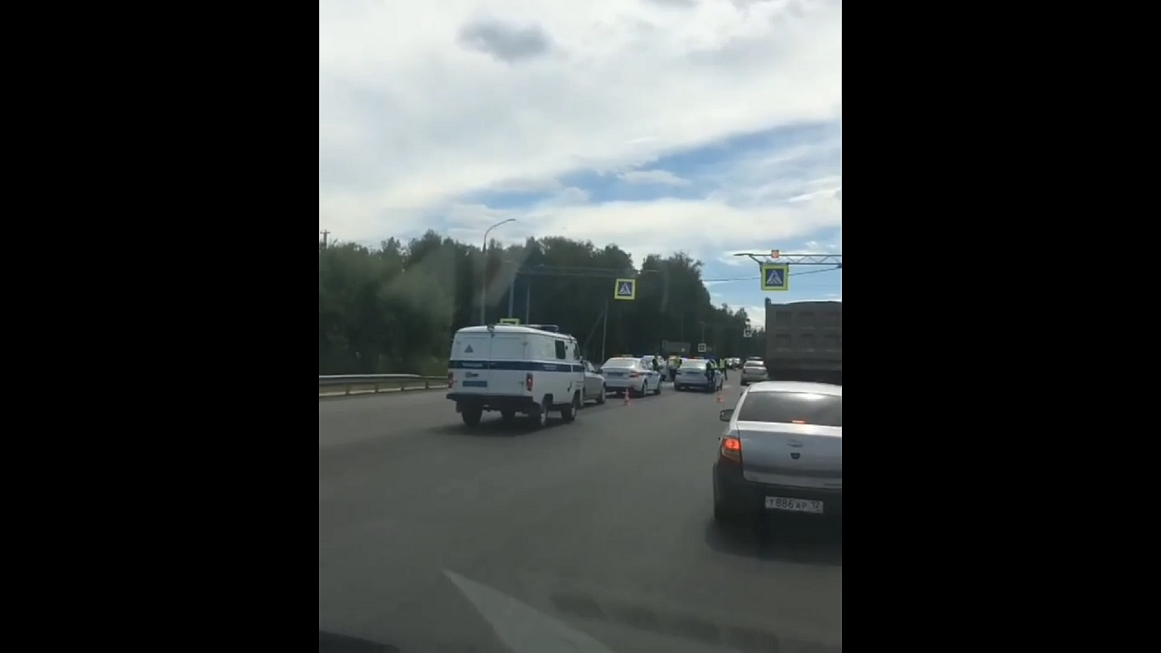 Пять полицейских автомобилей: появилось видео с места смертельного ДТП в пригороде Йошкар-Олы
