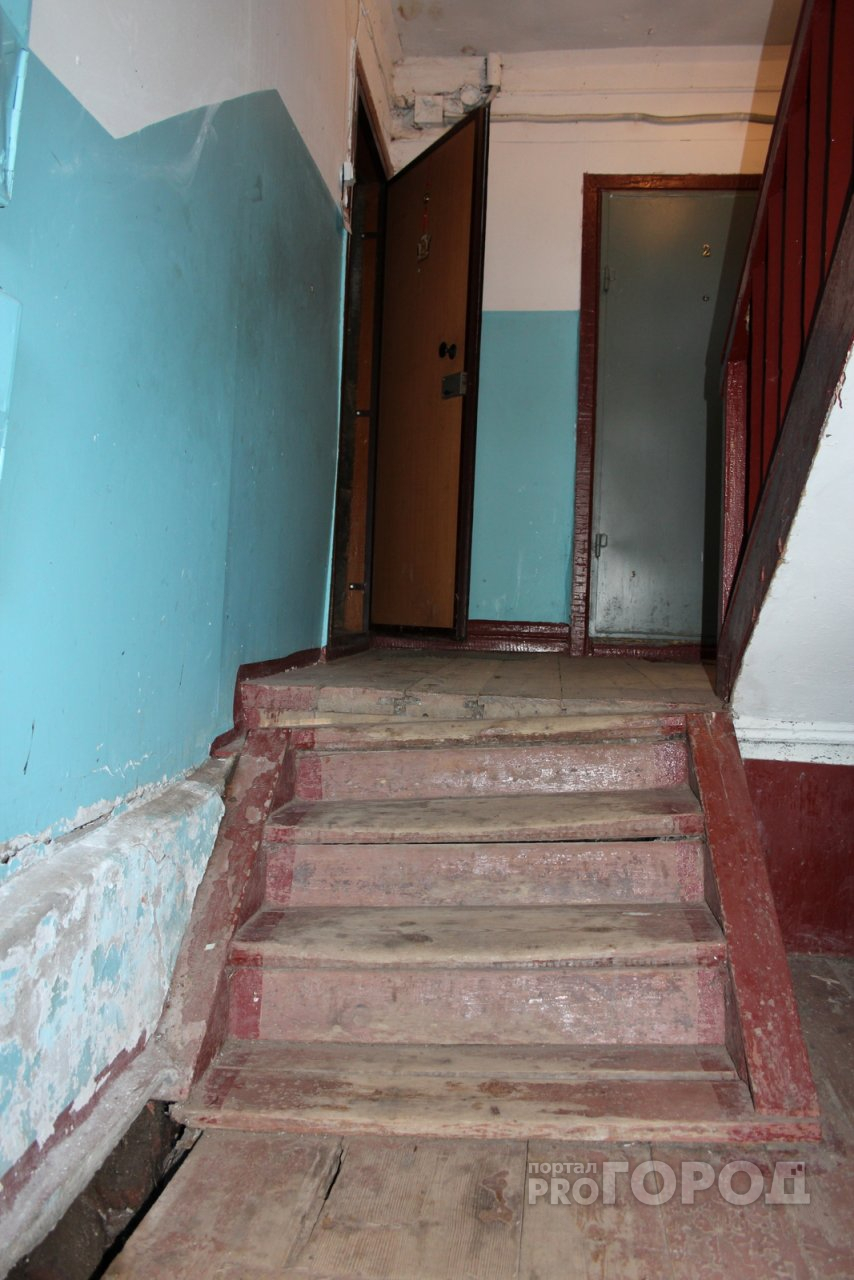 В одной из квартир Йошкар-Олы соседи нашли тела двух молодых мужчин