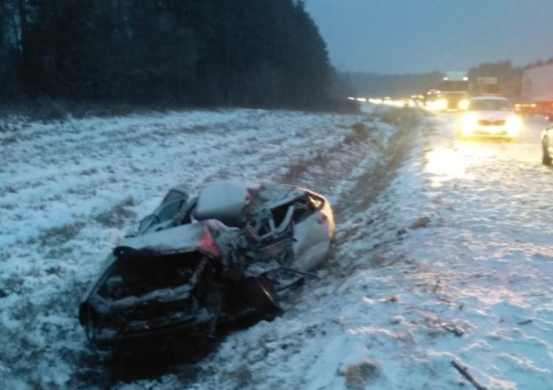 На Казанском тракте столкнулись «Приора»  и фура: водитель скончался на месте аварии
