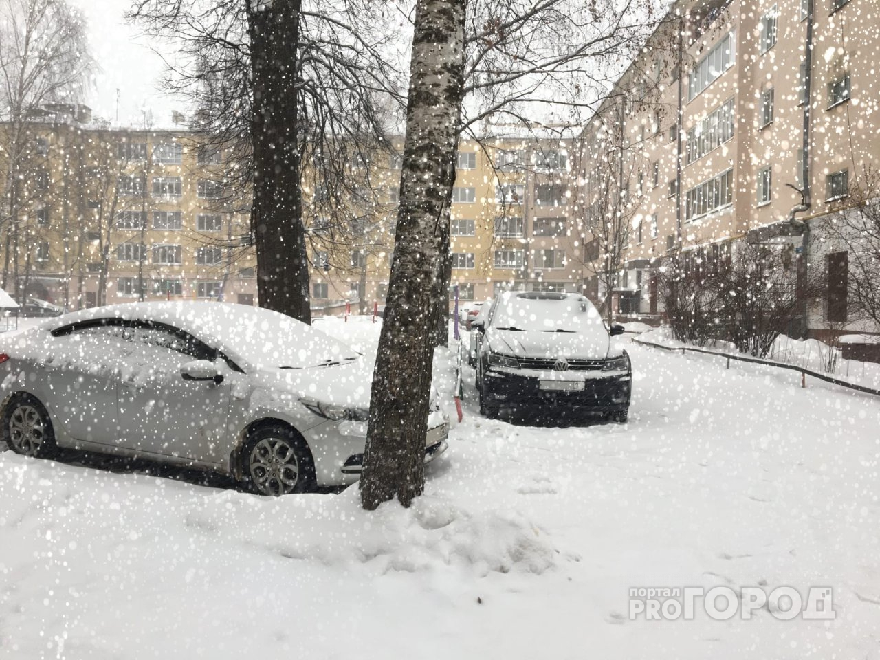 Заснеженные улицы и глыбы льда над головой: Йошкар-Ола оказалась не готова к приходу зимы