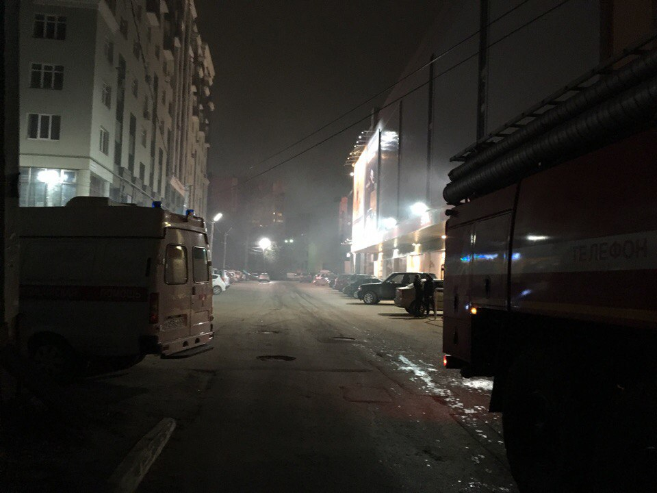 В Йошкар-Оле поздно ночью вспыхнула квартира: пожарные обнаружили тело мужчины