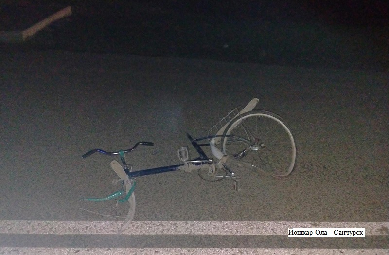 В пригороде Йошкар-Олы под колесами легковушки погиб велосипедист