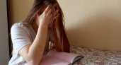 "Надо разговаривать с ребенком о жизни": психолог объяснил, почему дети делают себе больно