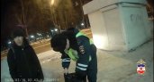 Мужчина нес по ночной Йошкар-Оле телевизор, и привлек внимание полицейских