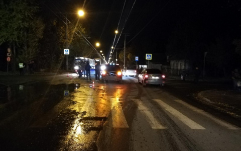 В Йошкар-Оле BMW снес пешехода на "зебре"