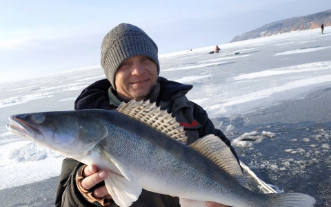 Йошкар-олинский рыбак о том, как вести себя на весеннем льду: «Если нога проваливается, надо заваливаться на бок»