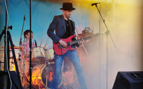 Йошкар-олинская рок-группа ищет нового участника, чтобы "зажечь" на фестивале под открытым небом
