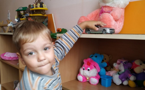 "Я хочу найти семью": 3-летний малыш мечтает о новой и дружной семье
