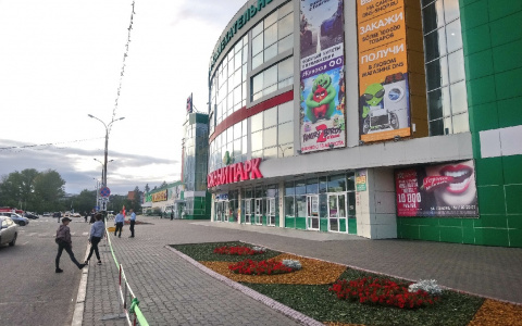 Жительница Хабаровска рассказала, как из-за телефонного террориста из Йошкар-Олы появились мемы про минирование