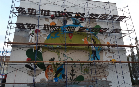 Художники стрит-арта раскрыли тему нового граффити в Йошкар-Оле