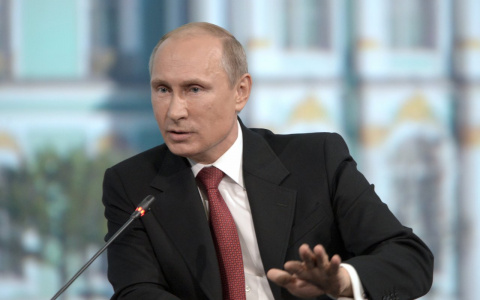 Путин заявил, что ему не хотелось бы возвращаться к "коронавирусным" ограничениям